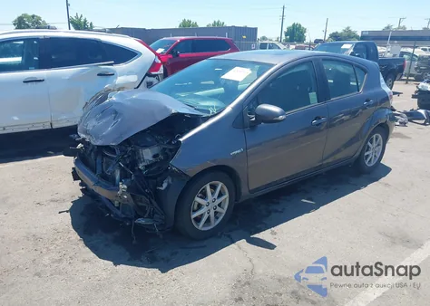 2013 Toyota Prius C Four из США, поврежденный, VIN JTDKDTB36D1041125